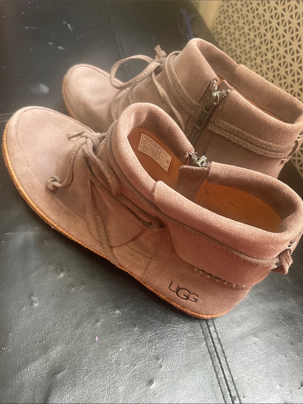 UGG Kids Chestnut Suede Lace-Up Ankle Boots